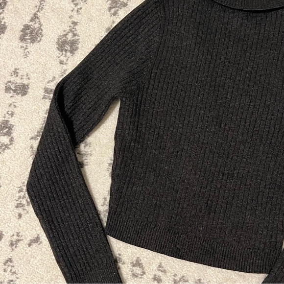 Emory Park (South Moon Under) Ribbed Crop Sweater - Picture 8 of 13